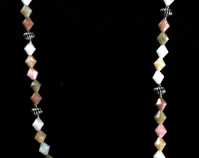 Lucite Pastel and Silvertone Necklace with Diamond Cut Faux Gemstones