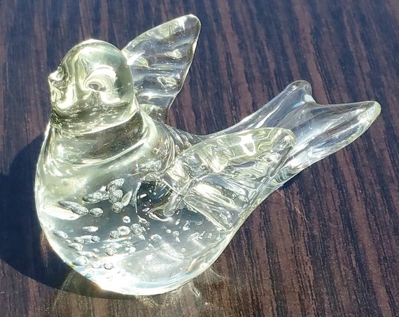 Vintage Clear Glass Bird Figurine With Bubbles 2178