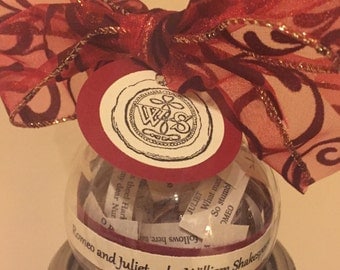 Romeo and Juliet (William Shakespeare) Ornament