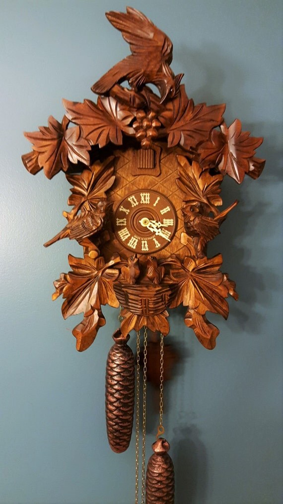 Hungry Chicks Cuckoo Clock 7 Leaves 3 Birds a Nest with 2