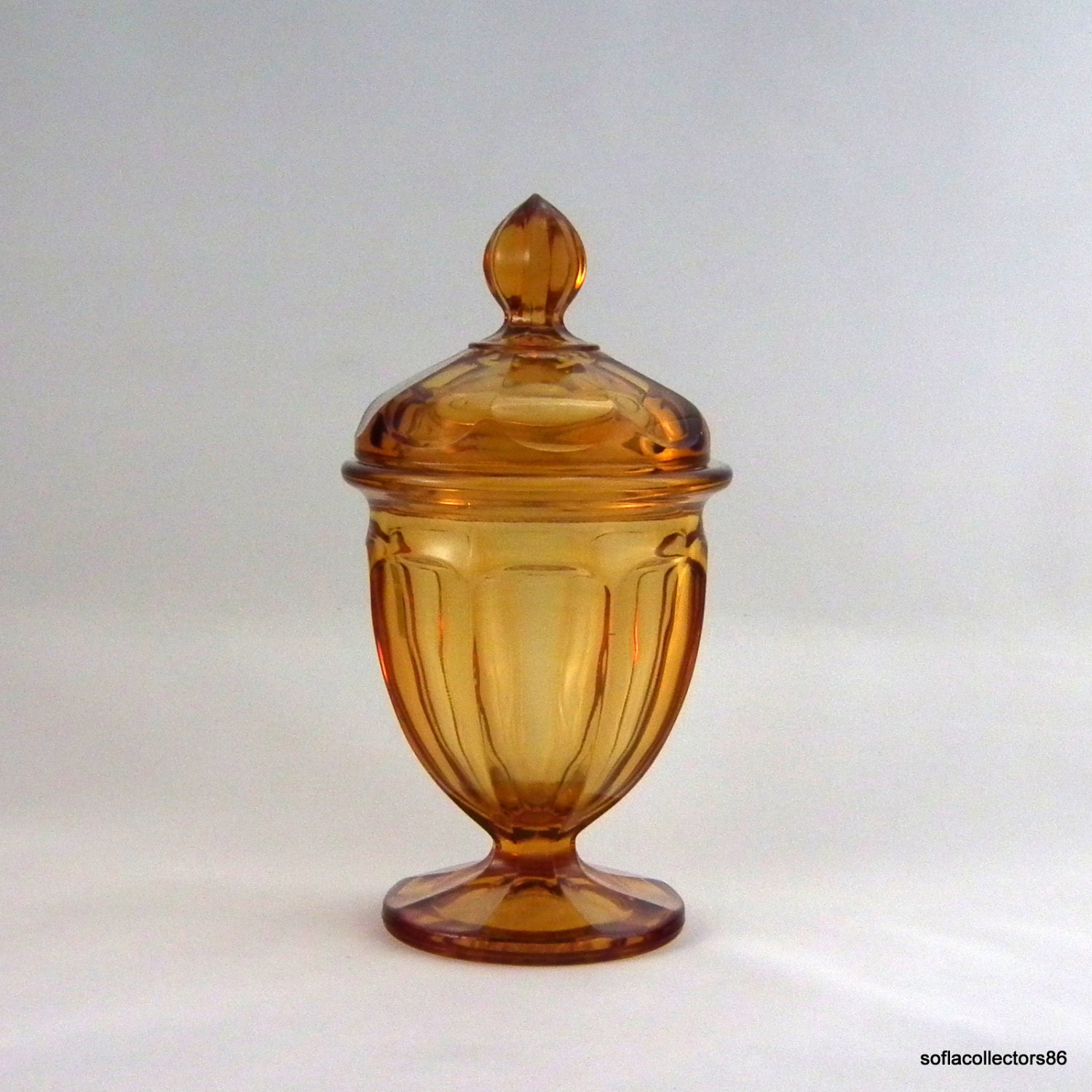 Heisey by Imperial Glass Old Williamsburg Line Amber Covered