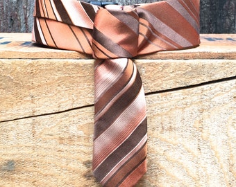 Vintage Tie Collar - Classic - Medium