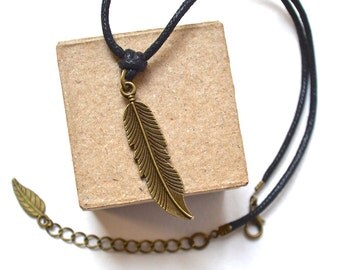 Necklace - Choker - Bronze Feather Pendant - Vintage Boho Style - Handmade