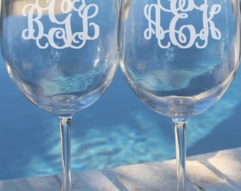 Personalized Wine Glass, Monogrammed Wine Glass, Personalized Gift, Christmas Gift, Monogrammed Gifts, Bridesmaid Gift, Monogram Wine Glass