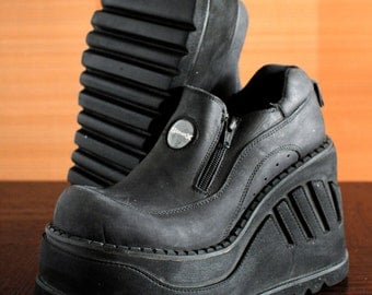 SONAX unique black/dark gray Club Kid Rave Harajuku Techno platform shoes 90s chunky clubkid platform wedges Sonax boot