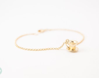 Tea cup bracelet, tea cup charm bracelet, birthday bracelet, cute bracelet, gift for her, friendship bracelet, gold teacup bracelet, tea cup