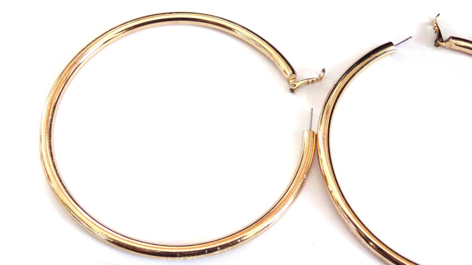 thick round hoop earrings