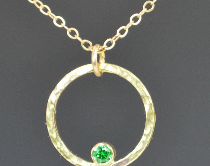 Solid 14k Gold Emerald Necklace, Mothers Necklace, Mom Necklace, May Birthstone Necklace, Emerald Necklace, Mother's Necklace, Emerald
