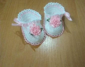 Items similar to Beautiful Pink and Blue Owl Baby Girl Booties Baby ...