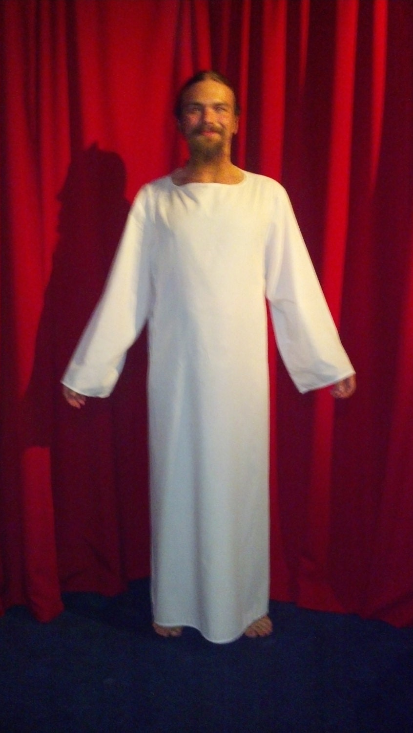 Traditional Ceremonial Tau Robe in WHITE Cotton