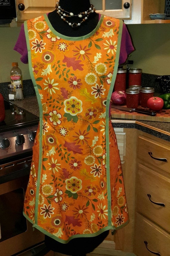 Items similar to No Tie Apron, Retro Style No Tie Apron, Tieless Apron