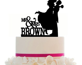 Custom Wedding Cake Topper , Couple Silhouette, Your last Name