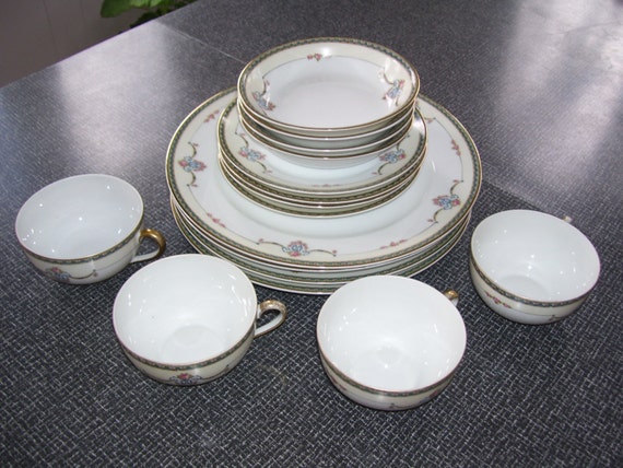 Noritake Laureate 16 piece Set 1920s Vintage by GwenniesVintage