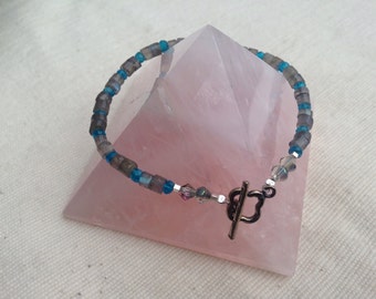 Higher Vibes. Labradorite and apatite bracelet