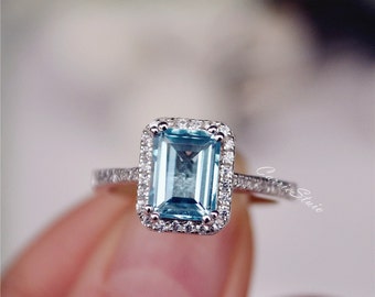 Aquamarine engagement rings canada