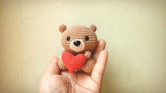 Amigurumi Heart BearHandmade KeychainValentines Gift