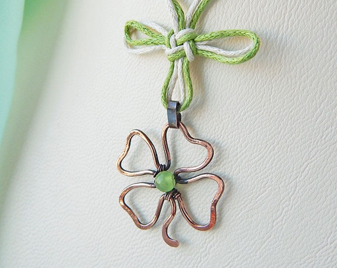 Four leaf clover pendant, good luck knot, copper wire, Wire wrapped necklace, green shamrock, luck mascot, green and white, everyday jewelry