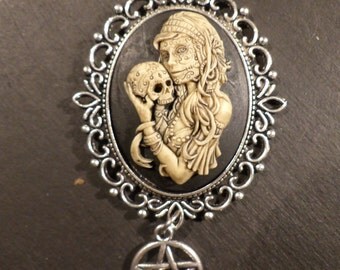 Collier camée fantasy ''La chuchoteuse''
