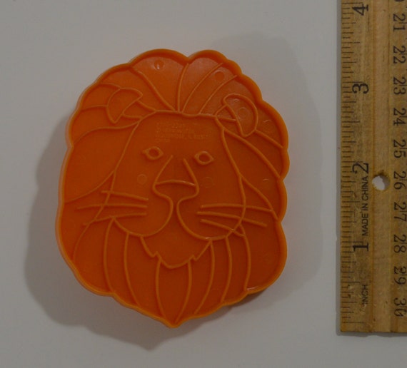 WILTON LION Cookie Cutter 1994 3 3/8