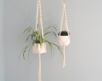 The Spiral Crown Macrame Plant Hanger // Natural Cotton // in 5 sizes! NEW CHUNKY STYLES