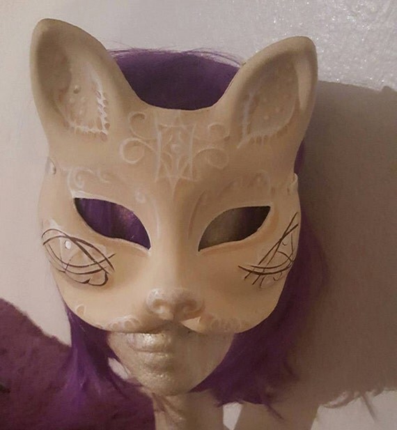 Items similar to Cat, Cat mask, Mardi Gras mask, Kitty, Kitty mask, Day