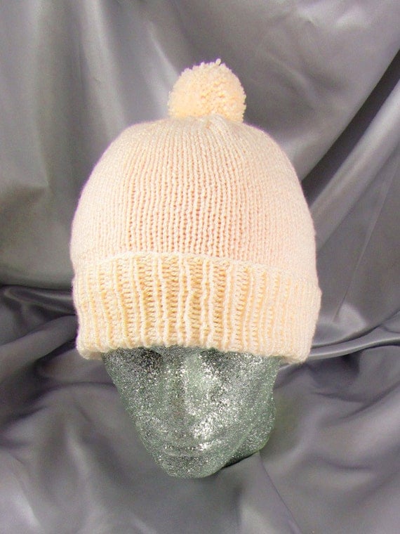 Simple Bobble Beanie CIRCULAR knitting pattern by madmonkeyknits