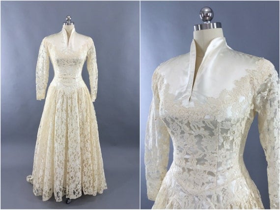 Vintage Ivory Wedding Dress 7