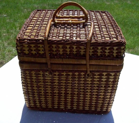 Small Vintage Wicker Picnic Basket Square by cacheintheattic