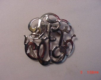 Vintage silver tone metal scarf holder 16 - 384