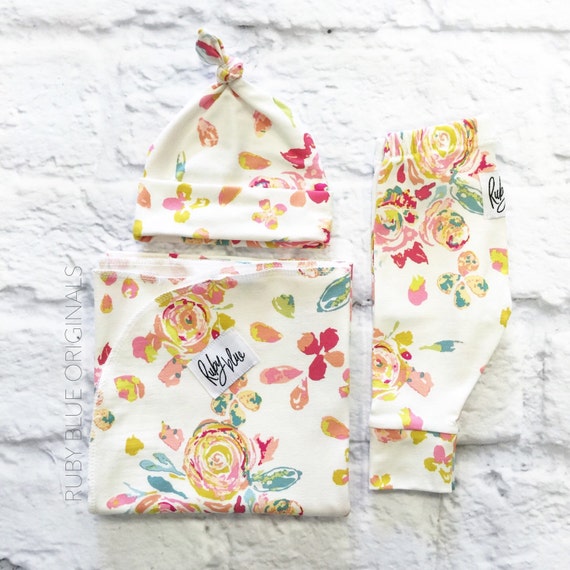 Items similar to Newborn Bundle Leggings, Blanket & Hat In Full Bloom on Etsy