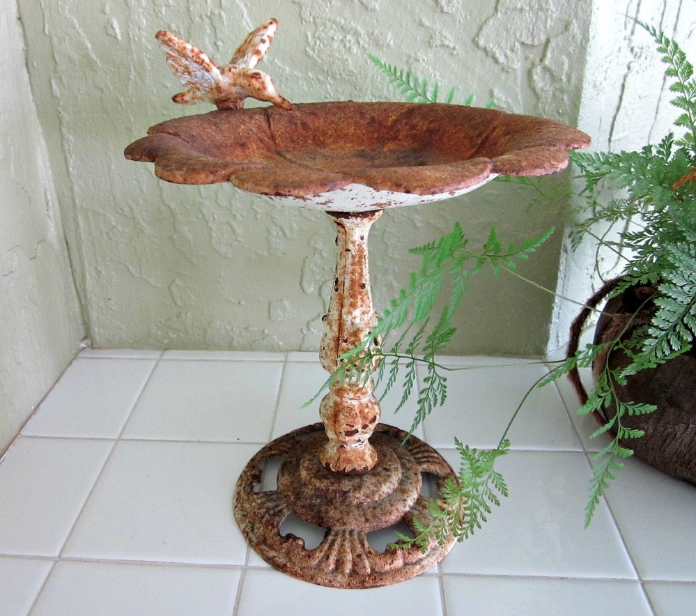 Vintage Rusty Cast Iron Bird Bath with Hummingbird Cast