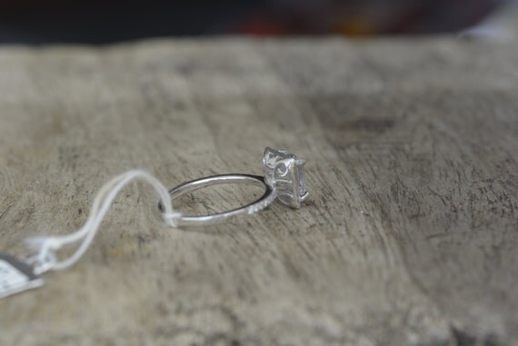 2 carat white sapphire ring 2 carat white sapphire ring