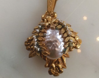 Miriam Haskell Baroque glass pearl pendant necklace