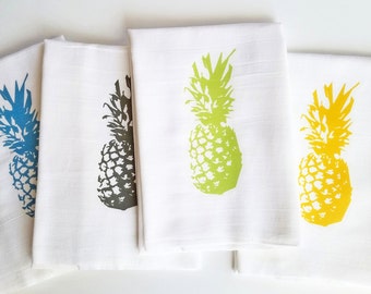 Pineapple Kitchen Tea Towel, Tropical, Flour Sack Towel, Cotton Towel, Home Decor, Gift, Hostess Gift, Housewarming Gift, Fruit, Summer