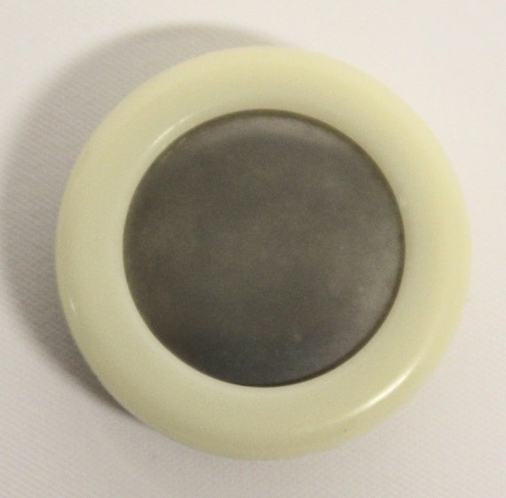 Amazing Grace Electronic Music Buttons by AtticTreasuresByJudy