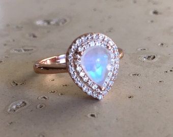 Moonstone Engagement Ring- Rose Gold Promise Ring- Halo Pear Moonstone Ring- Rainbow Moonstone Solitaire Ring- June Birthstone Ring