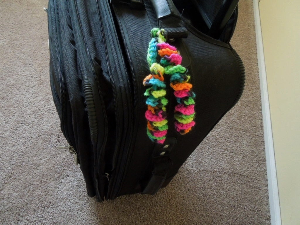 Crochet CURLY CUE Luggage TAGS/Bag Tags Ties Bright & Fun