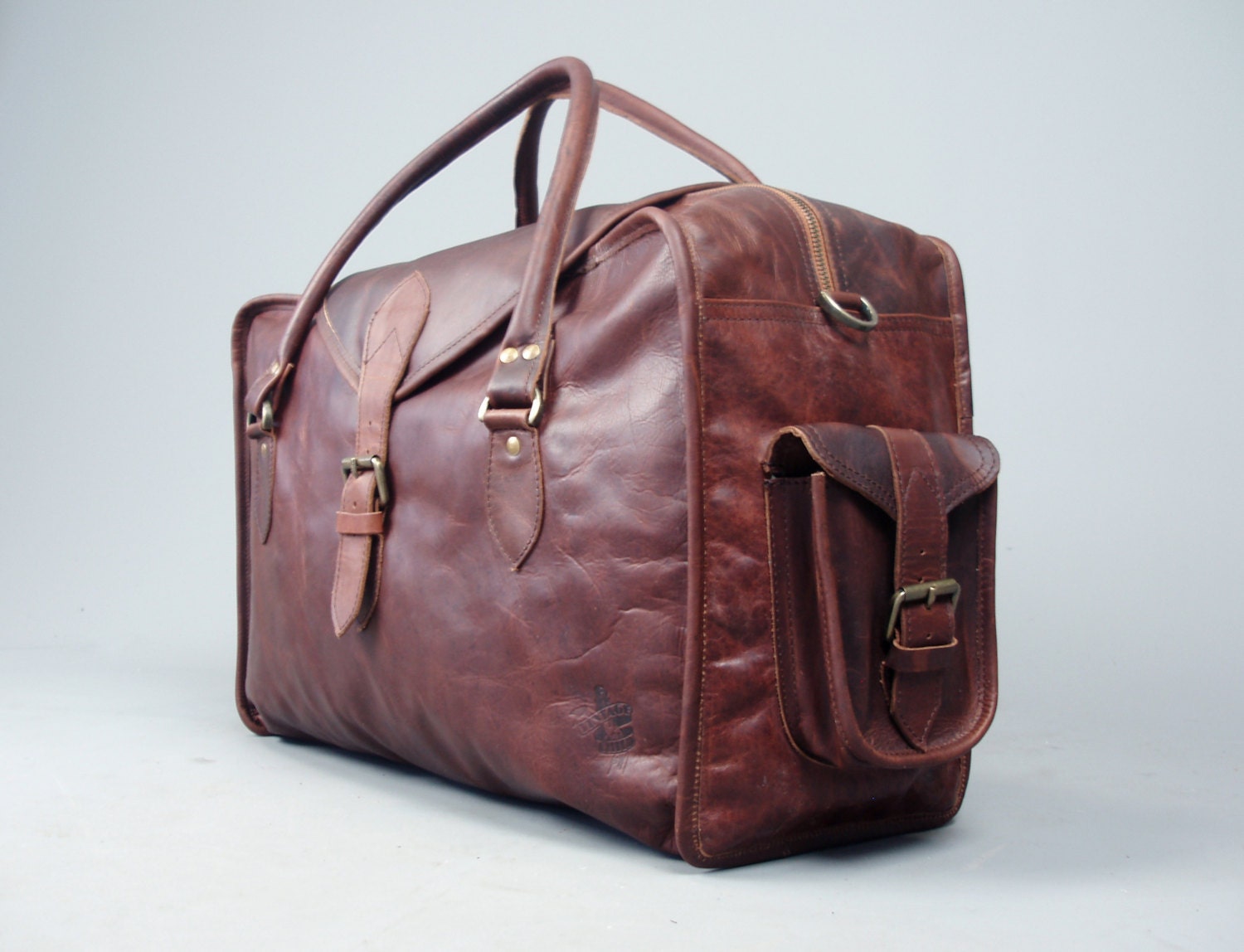 The Vagabond Gift Set: vintage style brown leather holdall