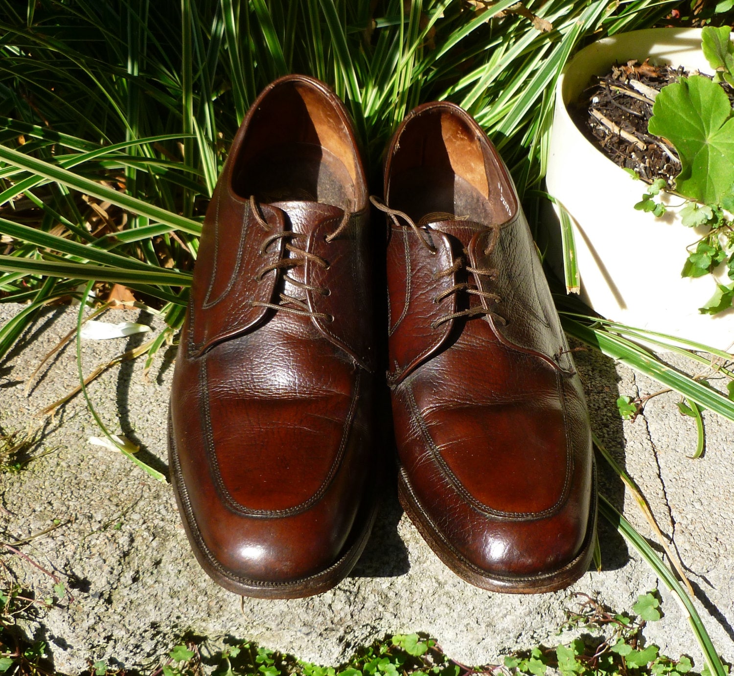 Mens Brown Leather Florsheim size 11 D Oxfords Lace up Shoes
