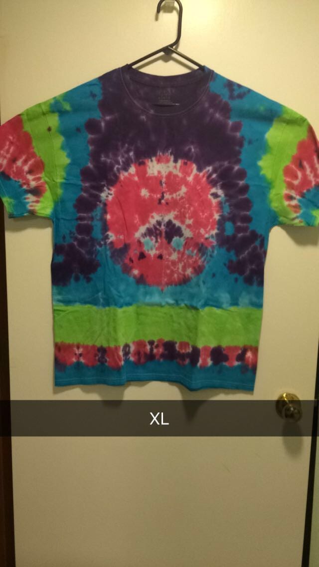 how to keep tie dye shirts vibrant