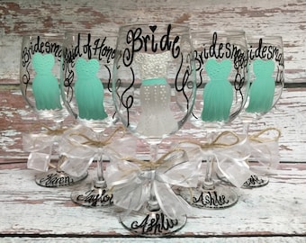 Hand Painted Wine Glasses, Wedding Wine Glasses, Personalized, Bride Gift, Bridesmaid, Mother of Bride, Bachelorette Party, Be My Bridesmaid