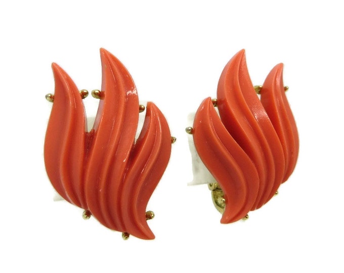 Vintage Trifari Orange Coral Leaf Clip-on Earrings