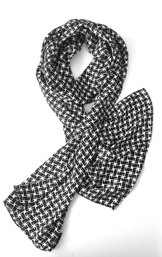 graphic print scarf. graphic scarf. black and white scarf.