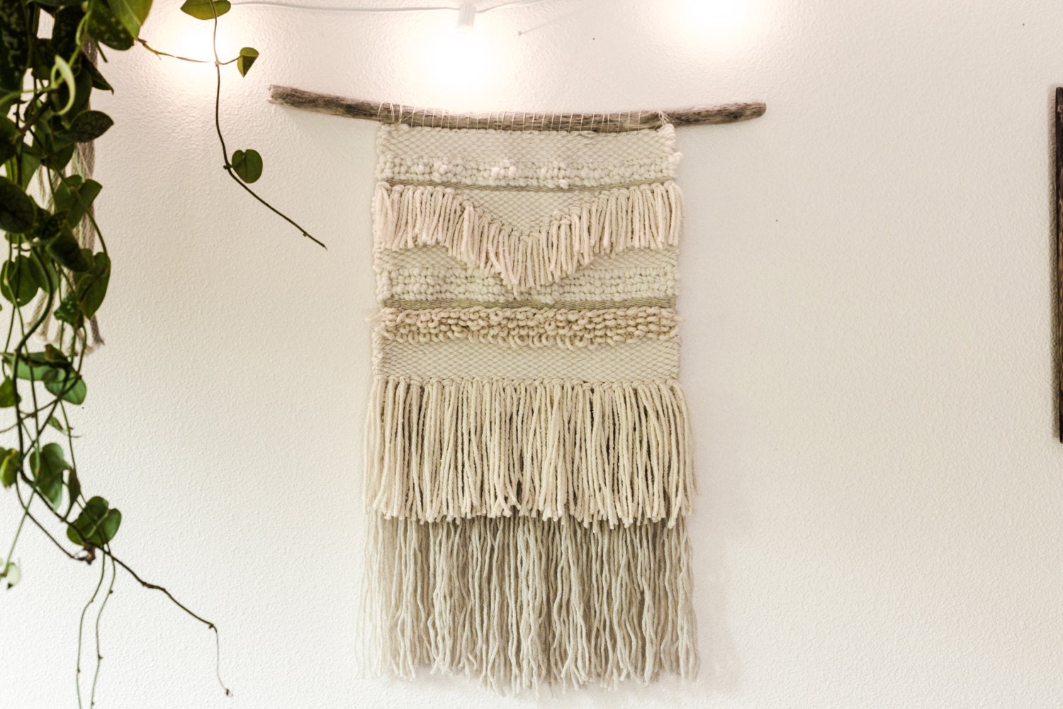 Woven Wall Hanging//Weaving//Frame loom Weaving//Gifts for Her