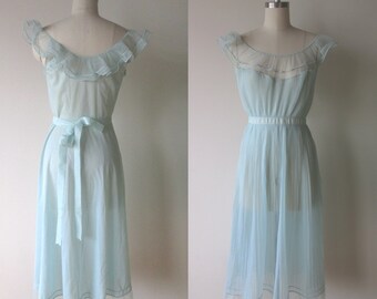 50's-60's Vanity Fair Aqua blue accordion pleated Chiffon Gown size 32 small