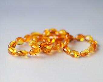 Baltic amber necklace/ bean form/ light color/ handmade/ baltic amber/ polished amber/ quality