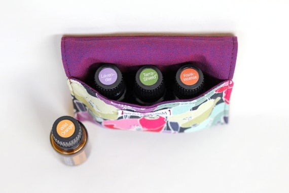 Essential Oil Bag for 3 bottles (15ml) Flower Petals