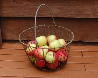 Large Wire Basket, Antique Wire Basket, Potato Basket, Rusty Apple Basket, Vintage Wire Basket, Antique Potato Gathering Basket