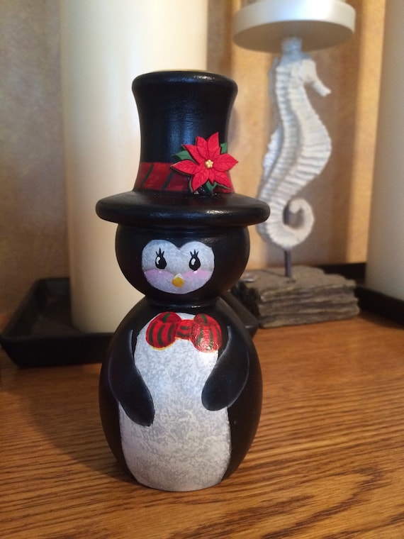 Penguin candle holder