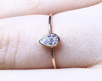 teardrop engagement ring statement ring pear ring teardrop diamond ring proposal ring - Teardrop Wedding Ring teardrop engagement ring statement ring pear ring teardrop diamond ring proposal ring - Teardrop Wedding Ring